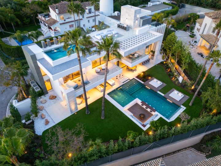 Rio Verde 47 - Unique Contemporary Villa offering Golf Views