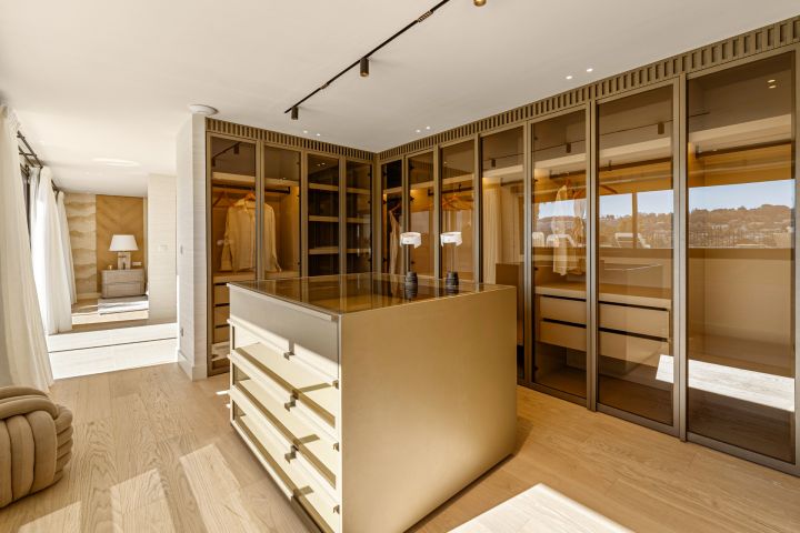 Villa Azteca - Impressive Home featuring Modern Design