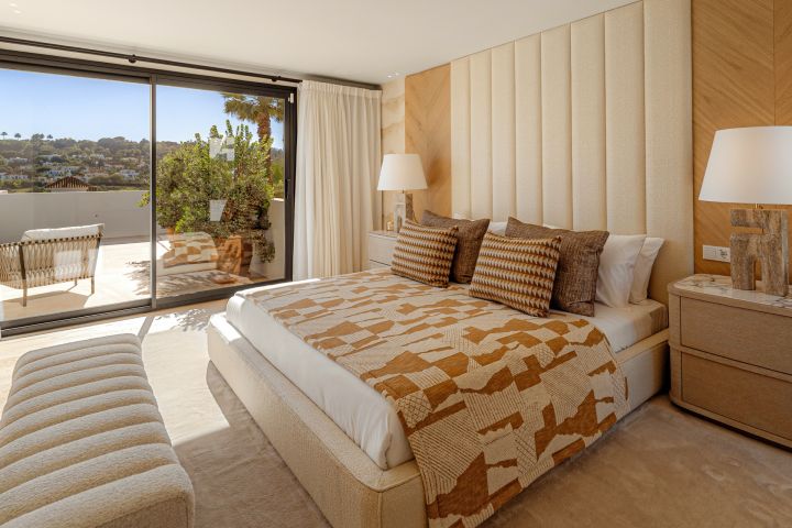 Villa Azteca - Impressive Home featuring Modern Design