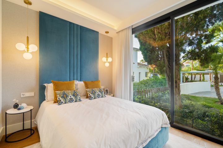 Villa 2000 - Modern Elegant Villa offering Golf Views