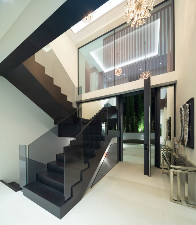 Villa con 5 dormitorios y 5 baños - Villa a medida en una urbanización privada