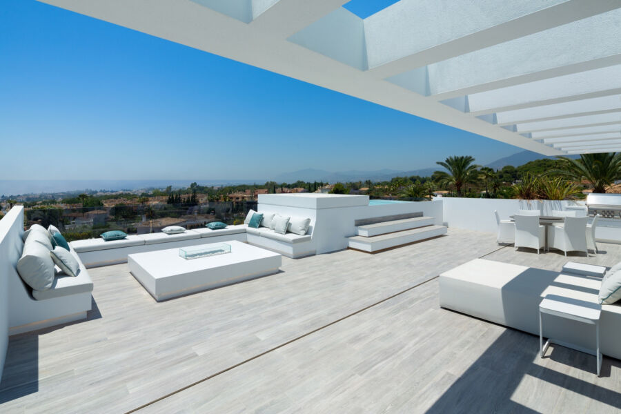 Villa con 5 dormitorios y 5 baños - Villa a medida en una urbanización privada