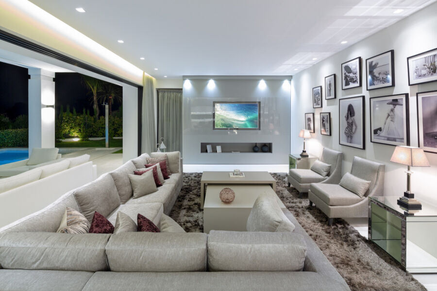 Villa con 5 dormitorios y 5 baños - Villa a medida en una urbanización privada