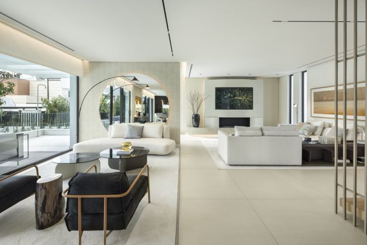 Los Angeles 185 - Contemporary Luxury Property with Andalusian Charm