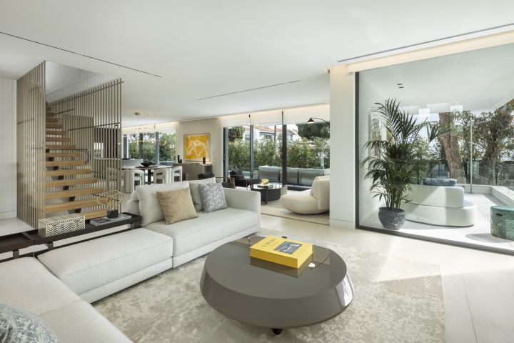 Los Angeles 185 - Contemporary Luxury Property with Andalusian Charm