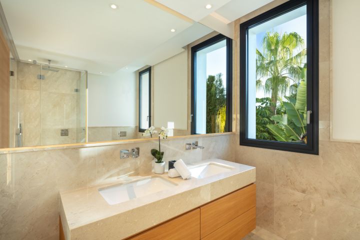 Reserva 9 - Contemporary Property with Stunning Sea Views
