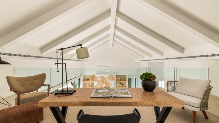 Casa Cascais - Elegante propiedad de lujo con diseño moderno en El Paraíso