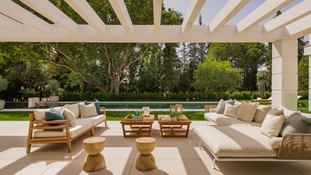 Casa Cascais - Elegante propiedad de lujo con diseño moderno en El Paraíso