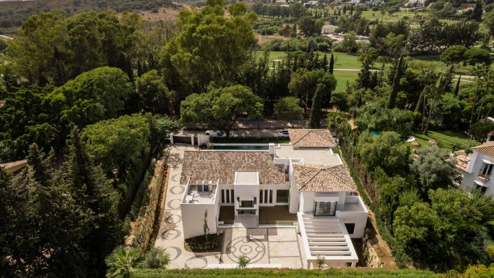 Casa Cascais - Elegante propiedad de lujo con diseño moderno en El Paraíso