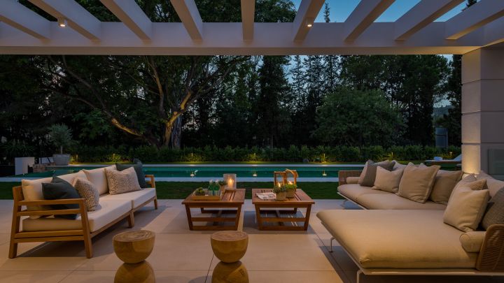 Casa Cascais - Elegante propiedad de lujo con diseño moderno en El Paraíso