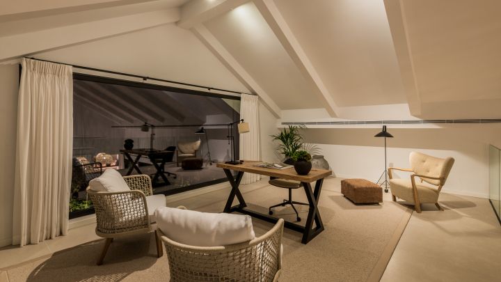 Casa Cascais - Elegante propiedad de lujo con diseño moderno en El Paraíso