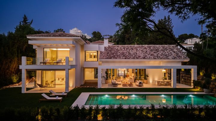 Casa Cascais - Elegante propiedad de lujo con diseño moderno en El Paraíso