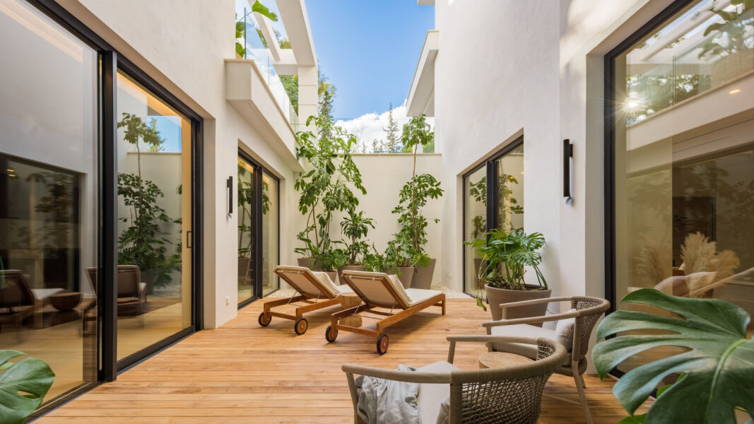 Casa Cascais - Elegante propiedad de lujo con diseño moderno en El Paraíso