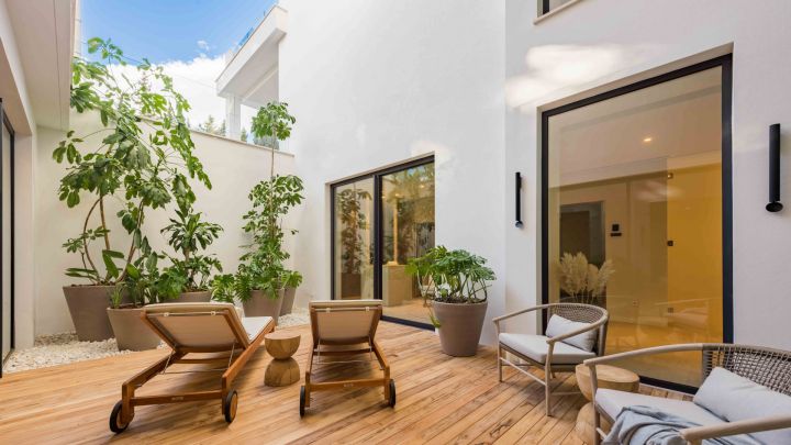 Casa Cascais - Elegante propiedad de lujo con diseño moderno en El Paraíso