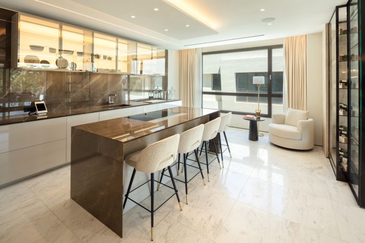 Epic 11 - Impressive Property in Marbella Golden Mile