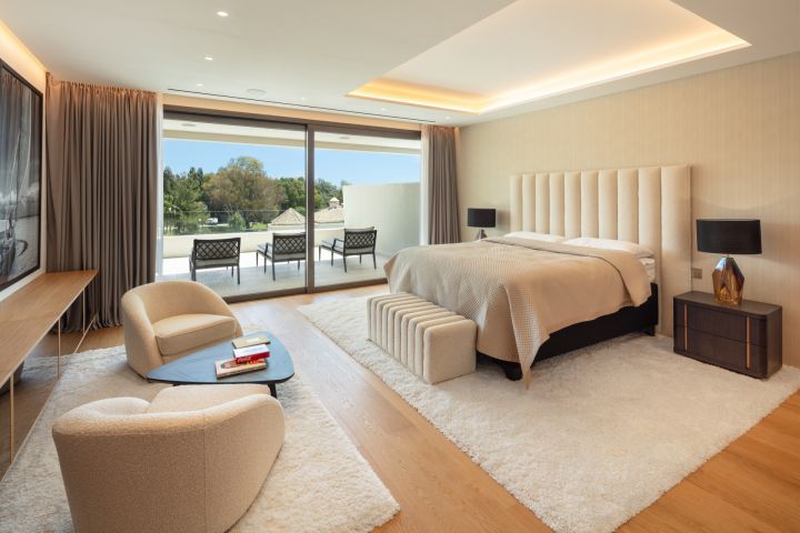 Epic 11 - Impressive Property in Marbella Golden Mile