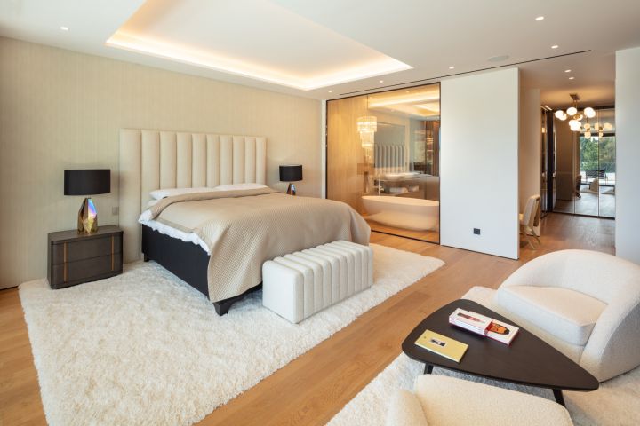 Epic 11 - Impressive Property in Marbella Golden Mile