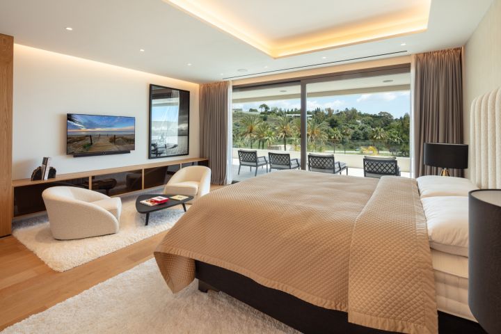 Epic 11 - Impressive Property in Marbella Golden Mile