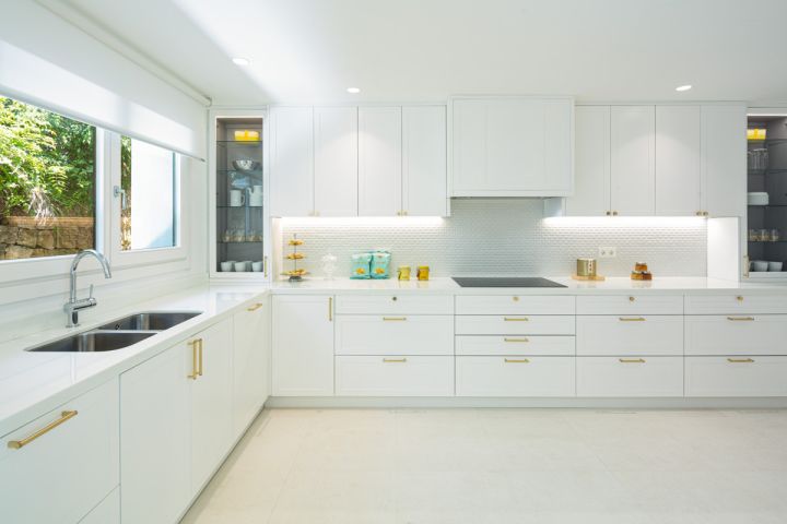 Bellevue 3 - Luxurious Elegant Villa with Stunning Sea Views in Las Brisas