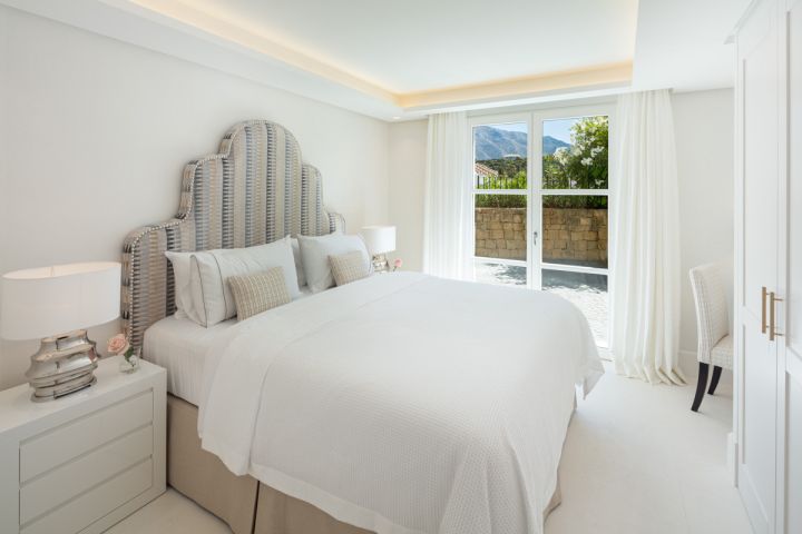 Bellevue 3 - Luxurious Elegant Villa with Stunning Sea Views in Las Brisas