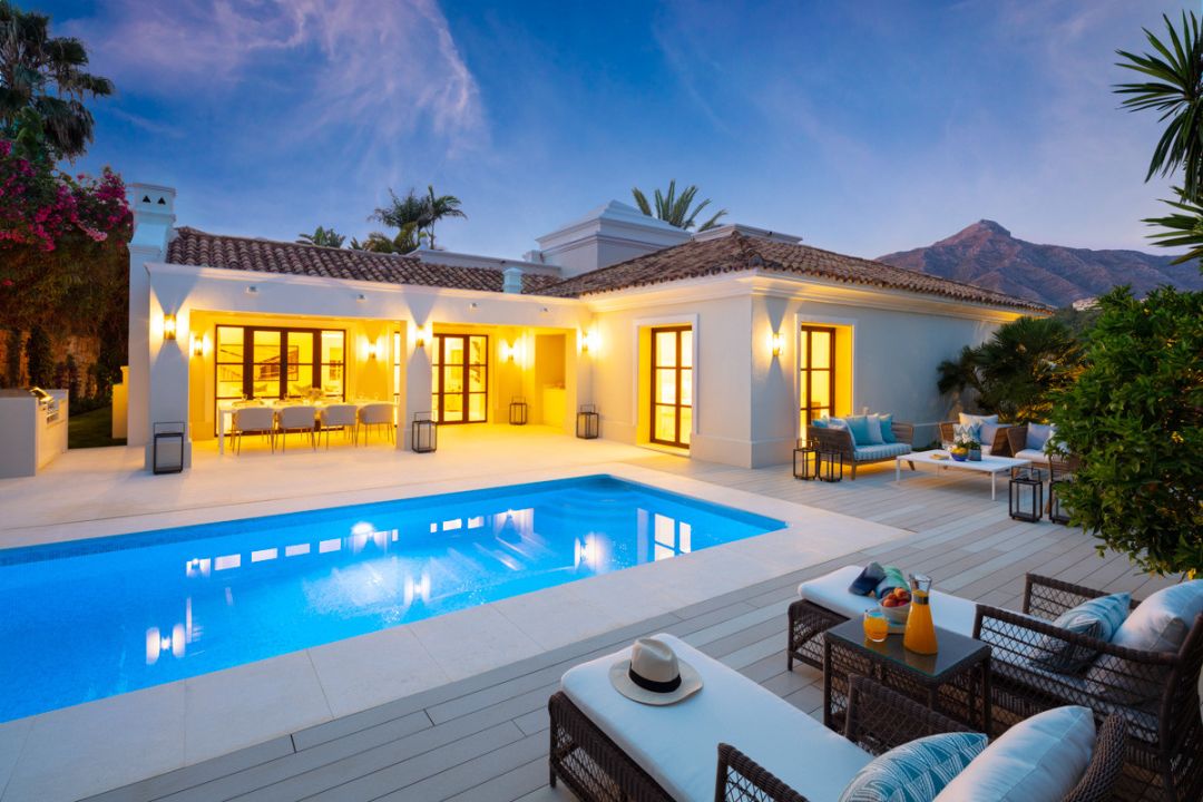 Bellevue 3 - Luxurious Elegant Villa with Stunning Sea Views in Las Brisas
