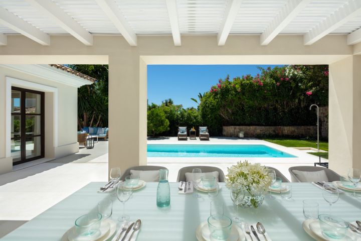 Bellevue 3 - Luxurious Elegant Villa with Stunning Sea Views in Las Brisas