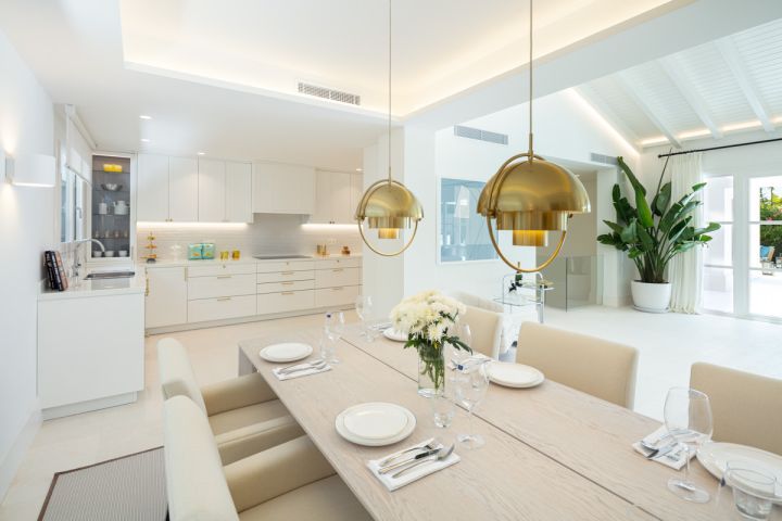 Bellevue 3 - Luxurious Elegant Villa with Stunning Sea Views in Las Brisas