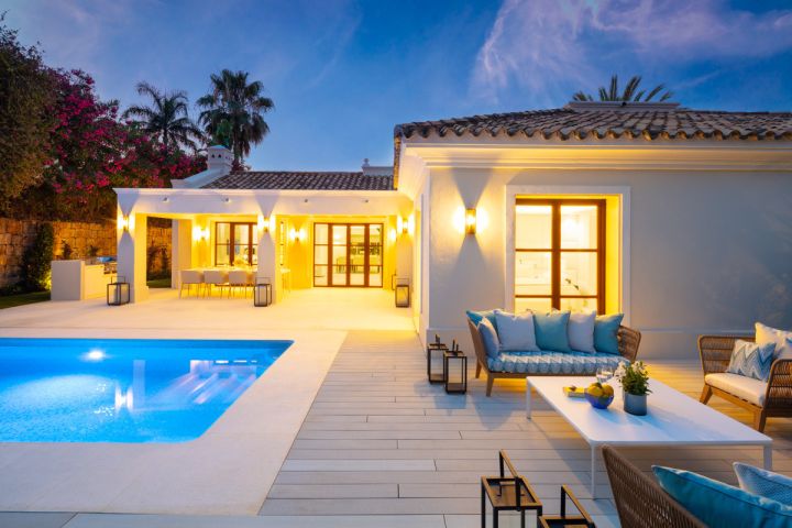 Bellevue 3 - Luxurious Elegant Villa with Stunning Sea Views in Las Brisas