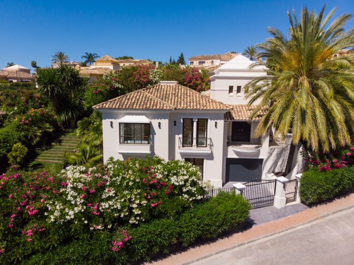 Bellevue 3 - Luxurious Elegant Villa with Stunning Sea Views in Las Brisas