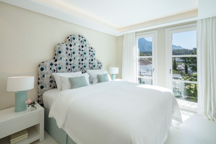 Bellevue 3 - Luxurious Elegant Villa with Stunning Sea Views in Las Brisas