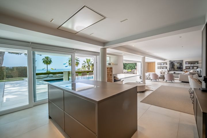 Altos Reales 4 - Maison moderne exclusive dans une communauté fermée à Altos Reales
