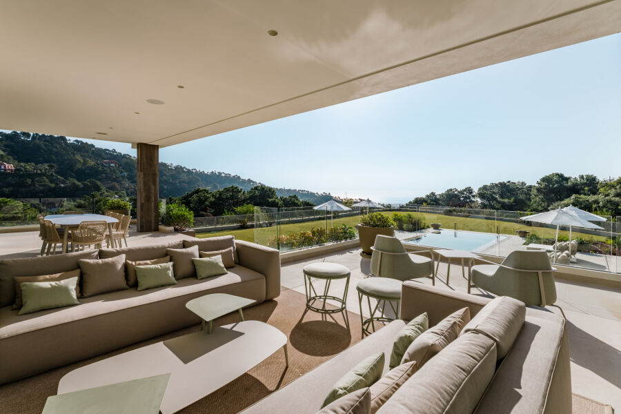 The Retreat - Contemporary villa with panoramic views in La Zagaleta