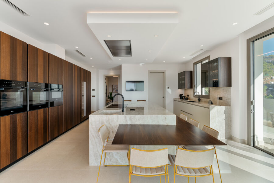 The Retreat - Contemporary villa with panoramic views in La Zagaleta