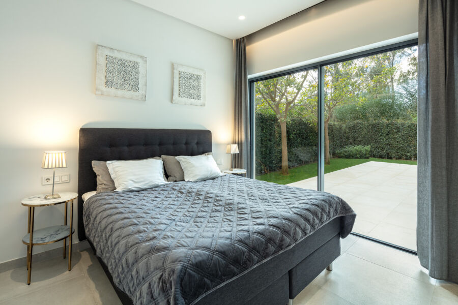 Arboleda 18 - Elegante propiedad contemporánea en una urbanización privada en Estepona