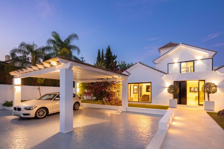 Paris 77 - Impressive Stylish Home offering Golf Views