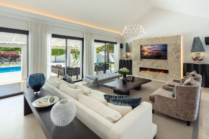 Paris 77 - Impressive Stylish Home offering Golf Views