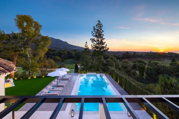 Villa Alaya - Unique Villa in Nueva Andalucía