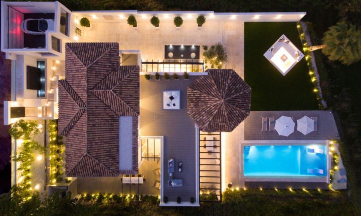 Villa Alaya - Unique Villa in Nueva Andalucía