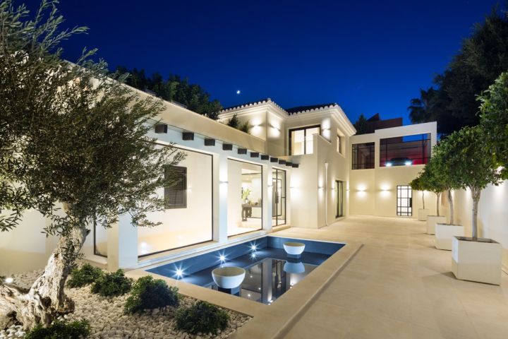Villa Alaya - Unique Villa in Nueva Andalucía