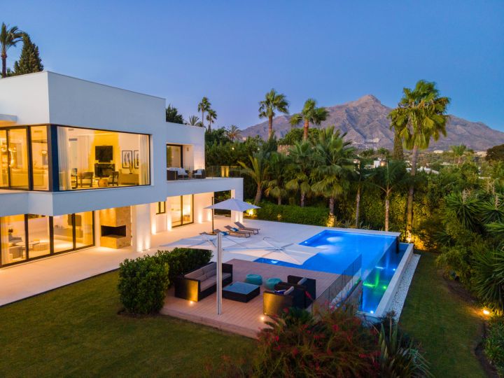 Cerquilla 31 - Elegante villa exclusiva con vistas al campo de golf