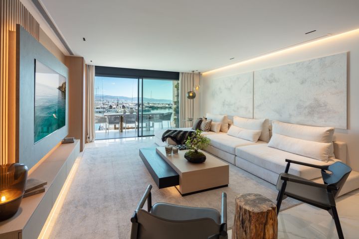 Banus 1 - Stylish Home with Marina Views
