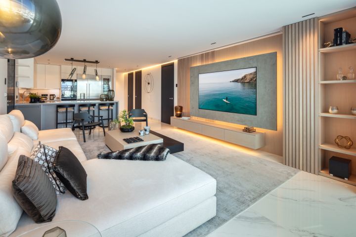 Banus 1 - Stylish Home with Marina Views