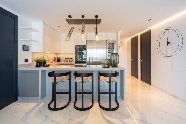 Banus 1 - Stylish Home with Marina Views