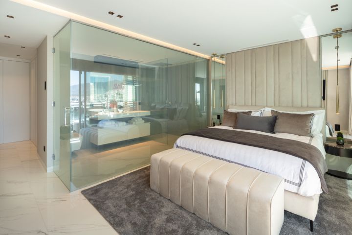 Banus 1 - Maison élégante avec vue sur la marina