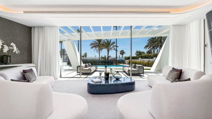 Villa Saphire - Architectural Masterpiece in Los Monteros
