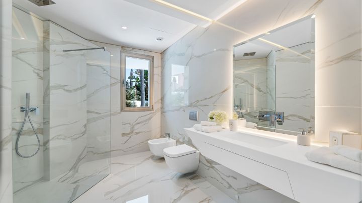 Villa Saphire - Architectural Masterpiece in Los Monteros