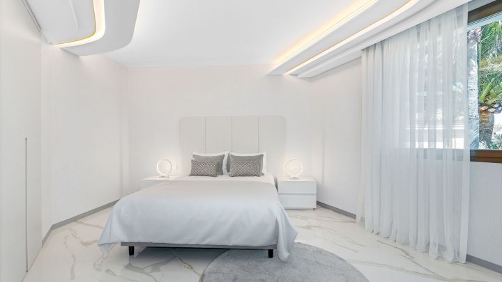 Villa Saphire - Architectural Masterpiece in Los Monteros