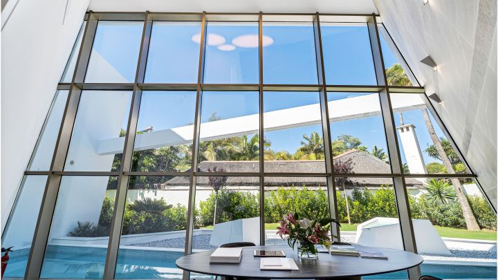 Villa Saphire - Architectural Masterpiece in Los Monteros