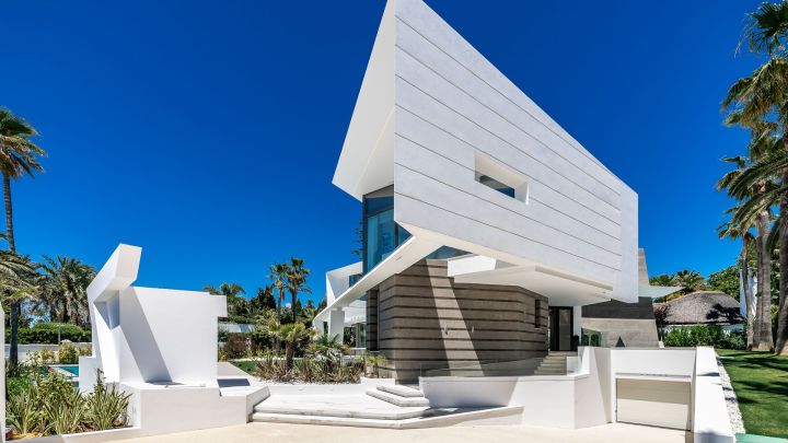 Villa Saphire - Architectural Masterpiece in Los Monteros