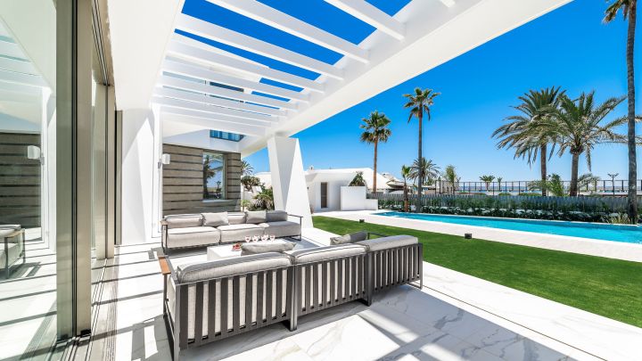 Villa Saphire - Architectural Masterpiece in Los Monteros
